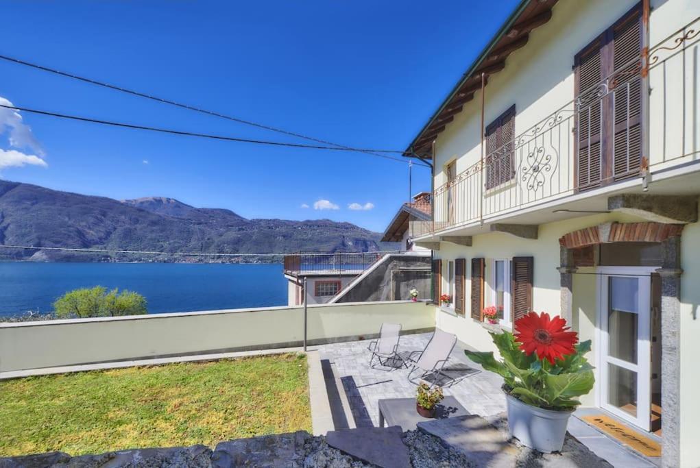 Casa Ducale Como Lake View Mandello del Lario Bagian luar foto